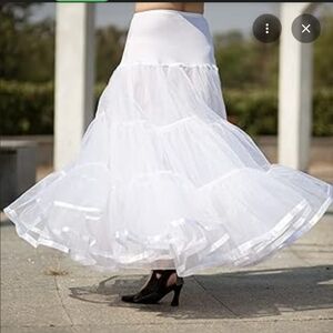 Plus Size White Tulle Petticoat Skirt 4x